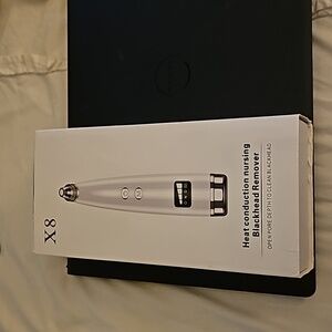 Blackhead removal X 8 Heat Conduction. Opens pore depth to clean blackheads out.